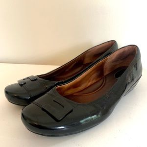Clarks Artisan Sz 8.5 Black Patent Leather Ballet Flat Wedge